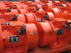 YZS振動電機：加裝防護(hù)外殼，密封性強不易損壞。